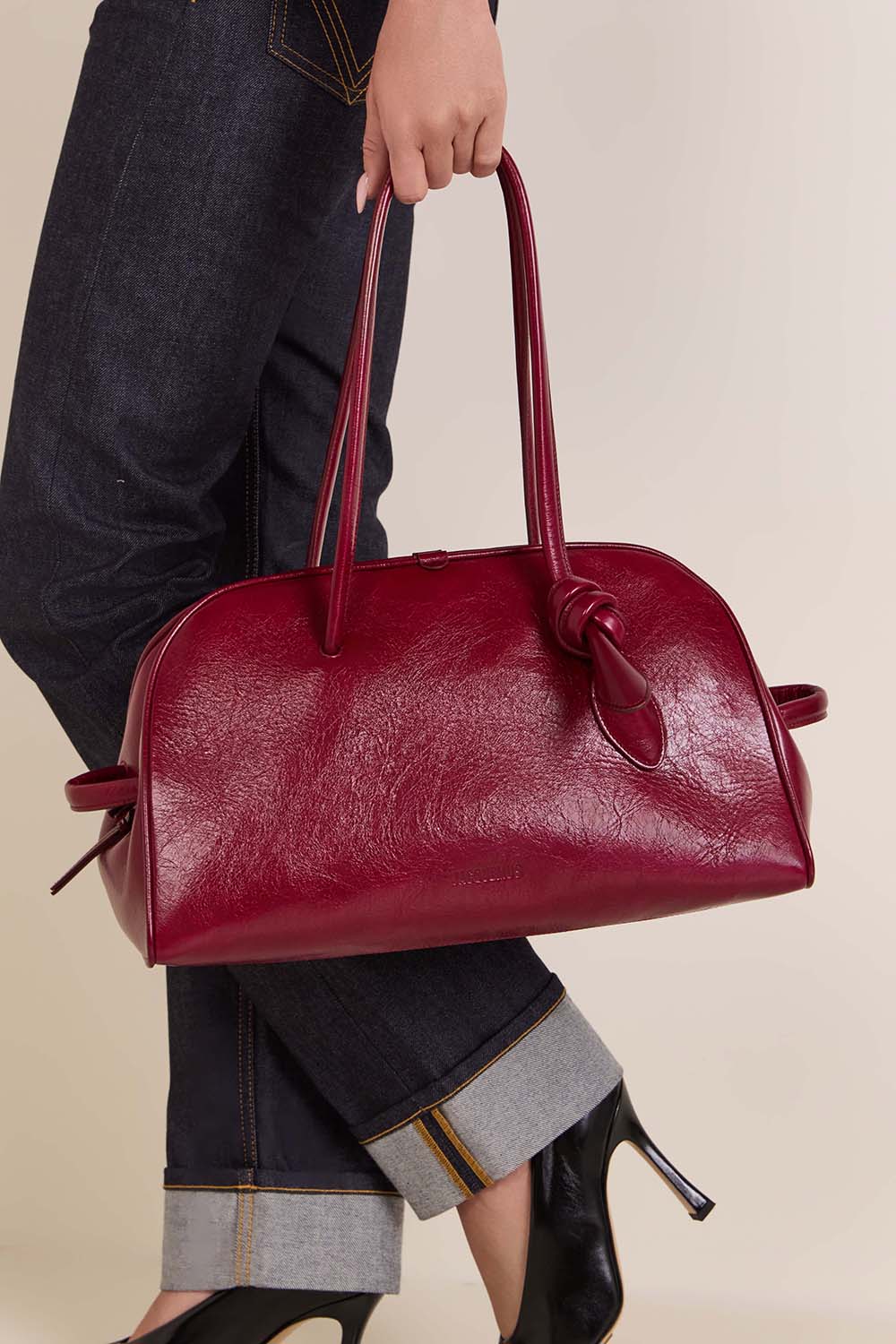 תמונת כל הלוק של תיק כתף טוריסימו